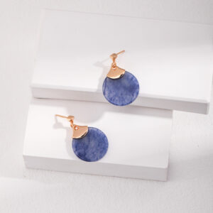 Blue Aventurine gold-plated earrings in a fan shape, symbolizing clarity and eloquence.
